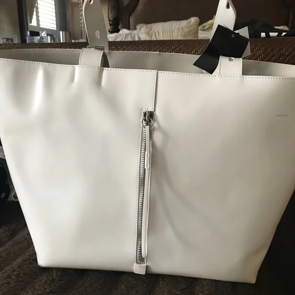 Kara patent leather tote - Picture 2 of 13